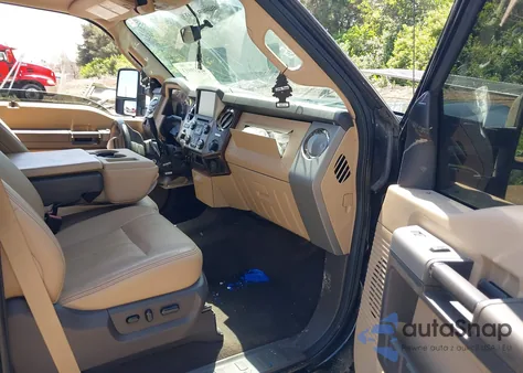 2016 Ford F-250 Lariat z USA, uszkodzony, nr VIN 1FT7W2BT2GEB59082